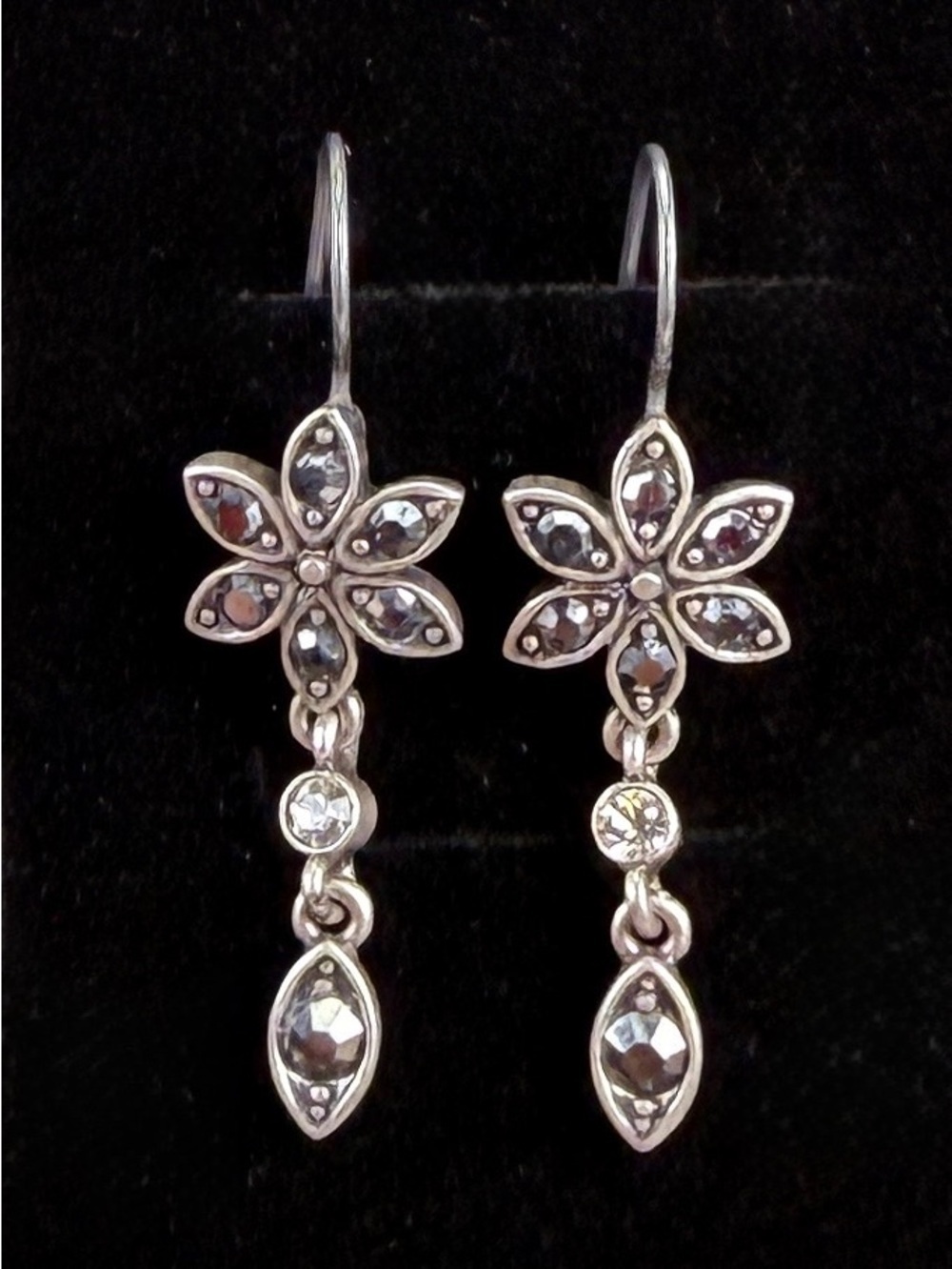 Vintage Silvertone, gray clear, bling vintage pierced earrings